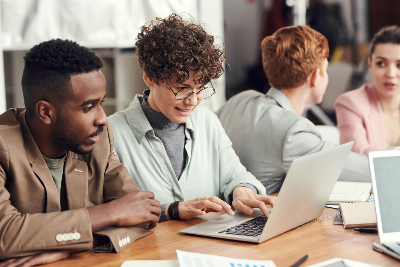 Leia mais sobre o artigo Acidente de trabalho para estagiário: direitos e o que fazer